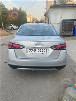 نيسان فيرسا